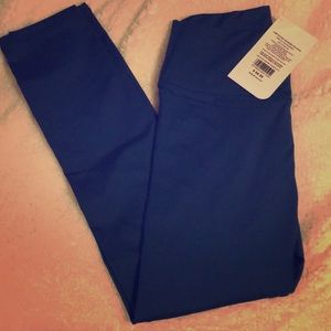 Fabletics Lisette High Waisted 7/8 Capri.